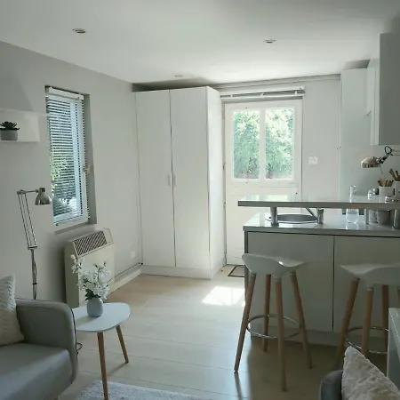 Appartement Sur Cour à 9e Mont D'or Lyon