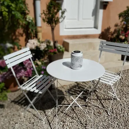 Sur Cour A 9e Mont D'or Apartment