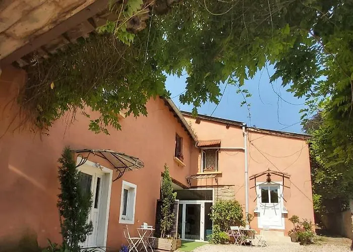 Sur Cour A 9e Mont D'or * ليون